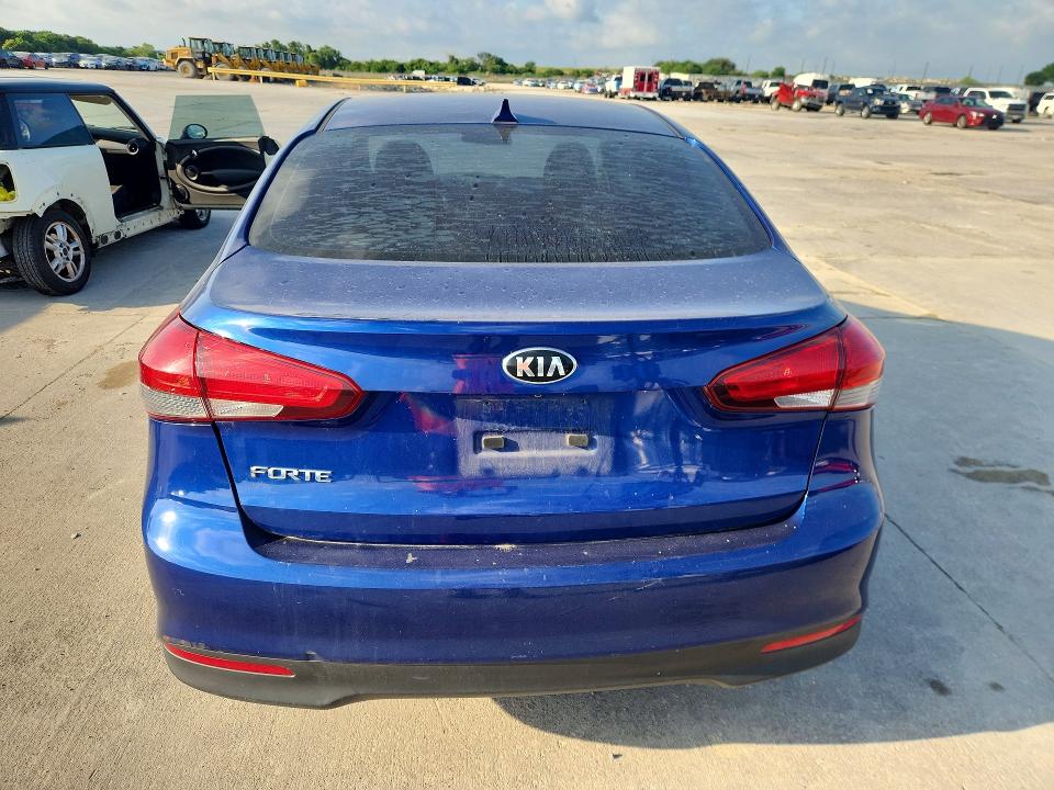 2017 Kia Forte VIN 3KPFL4A75HE072965 COPART salvage auction — HAIL, Tx - Certificate Of Title, sold $875 on 2026-07-02 (photo 6)