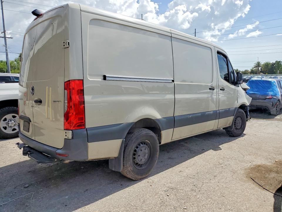 2024 Mercedes-benz VIN W1Y4KBHY8RT176366 COPART salvage auction — ROLLOVER, Fl - Certificate Of Destruction, sold $2,350 on 2026-07-31 (photo 3)