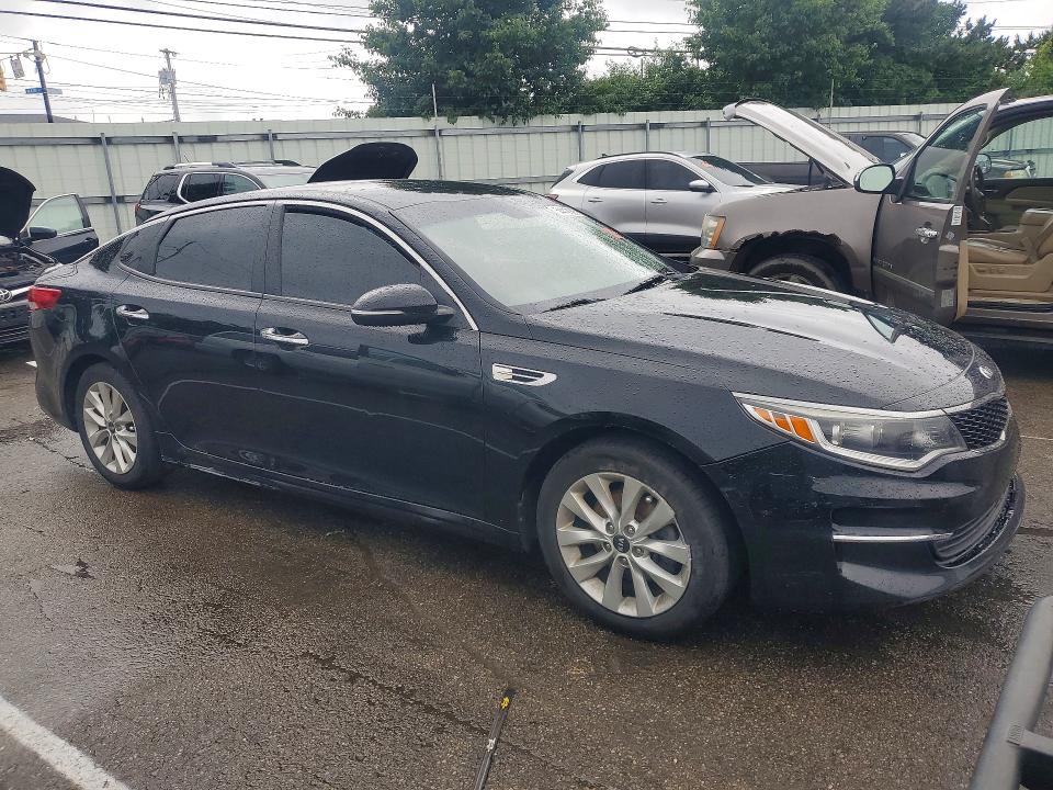 2018 Kia Optima VIN 5XXGT4L37JG254808 COPART salvage auction — VANDALISM, Oh - Cert Of Title-Salvage, sold $650 on 2026-07-17 (photo 4)