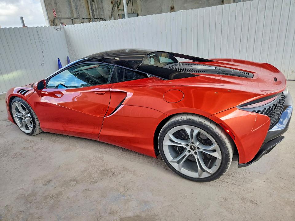 2023 Mclaren Artura VIN SBM16AEA4PW001807 COPART salvage auction — Front End, FL - CERT OF TITLE SLVG REBUILDABLE (P), sold $135,000 on 2026-05-30 (photo 2)