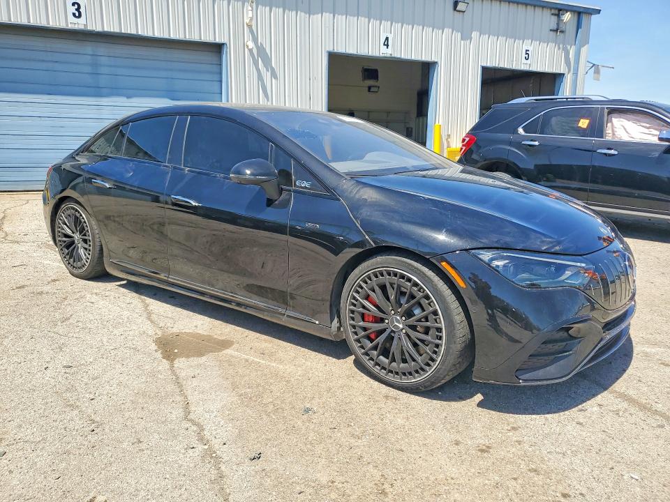 2024 Mercedes-benz VIN W1KEG5DBXRF044808 COPART salvage auction — VANDALISM, IL - SALVAGE CERTIFICATE, sold $26,500 on 2026-07-03 (photo 4)