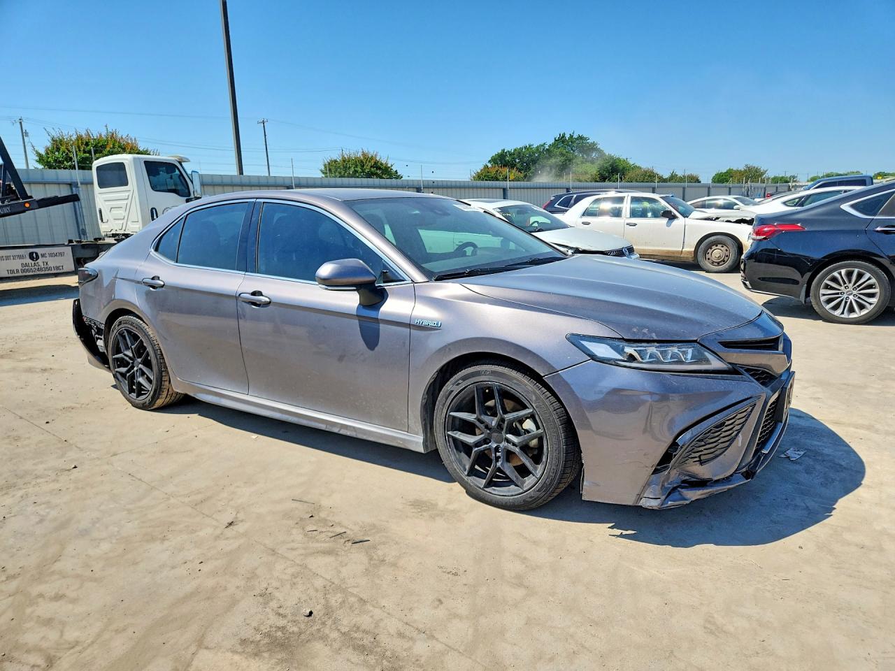 2021 Toyota Camry VIN 4T1K31AK9MU561524 COPART salvage auction — Rear End, TX - SALVAGE VEHICLE TITLE, sold $7,900 on 2026-07-09 (photo 4)