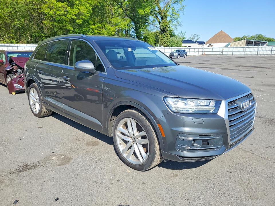2018 Audi Q7 VIN WA1VAAF76JD034395 COPART salvage auction — NORMAL WEAR, Nj - Certificate Of Title, sold $10,400 on 2026-07-16 (photo 4)