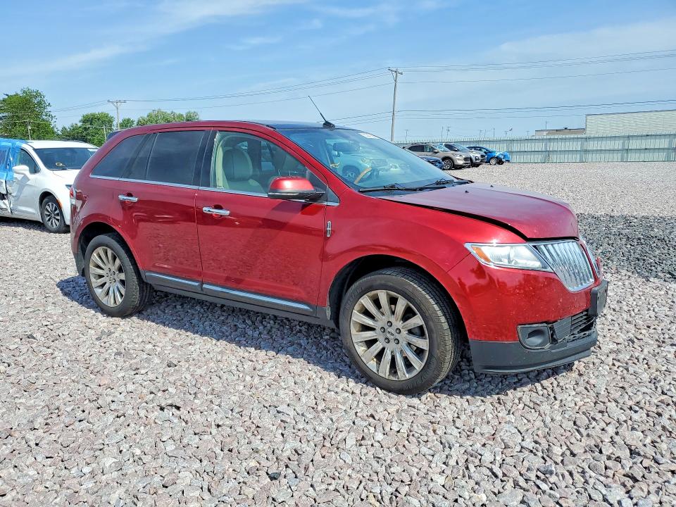 2014 Lincoln Mkx VIN 2LMDJ8JK8EBL09377 COPART salvage auction — FRONT END, IA - CERT OF TITLE-SALVAGE TITLE, sold $450 on 2026-07-08 (photo 4)