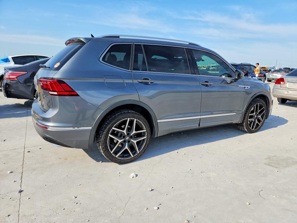 2020 Volkswagen Tiguan VIN 3VV4B7AX1LM151593 COPART salvage auction — HAIL, Tx - Certificate Of Title, sold $7,800 on 2026-07-24 (photo 3)
