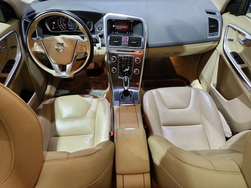 2015 Volvo Xc60 VIN YV4902RK7F2710580 COPART salvage auction — BURN, NH - CERT OF TITLE-SALVAGE, sold $1,300 on 2026-07-02 (photo 8)