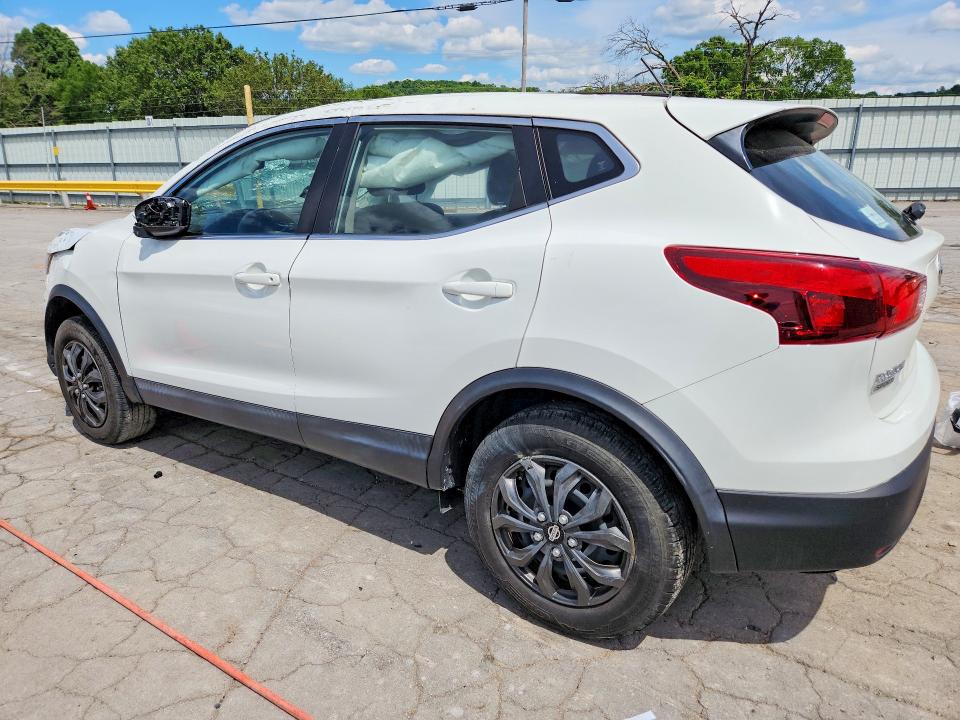2019 Nissan Rogue VIN JN1BJ1CP3KW221549 COPART salvage auction — ROLLOVER, TN - SALVAGE CERTIFICATE, sold $1,650 on 2026-07-08 (photo 2)