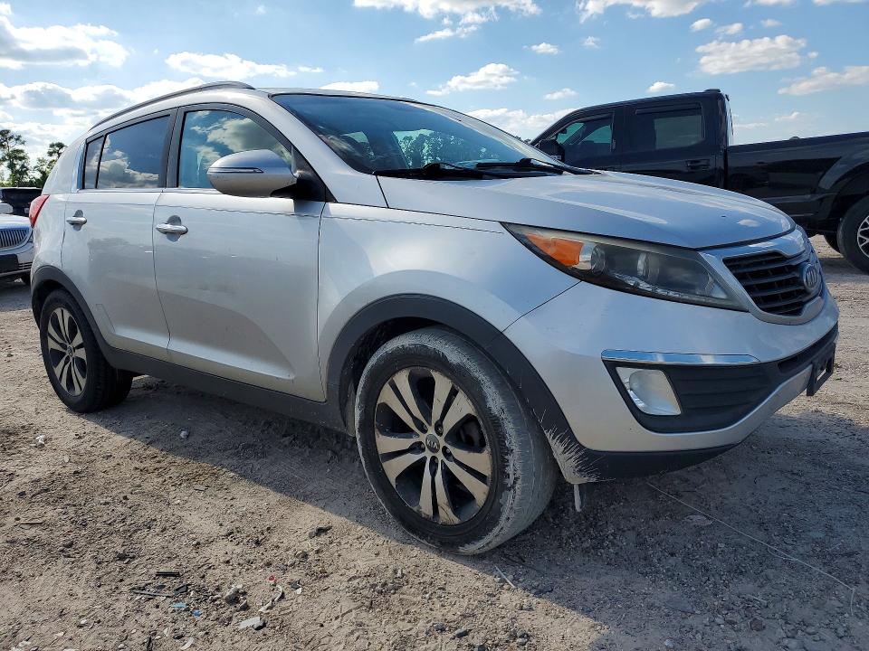 2012 Kia Sportage VIN KNDPC3A2XC7268511 COPART salvage auction — MINOR DENT/SCRATCHES, Tx - Certificate Of Title, sold $350 on 2026-07-24 (photo 4)