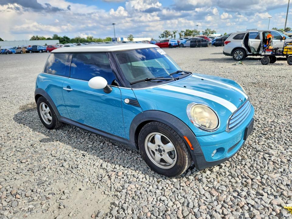 2010 Mini Cooper VIN WMWMF3C50ATZ25044 COPART salvage auction — FRONT END, Fl - Cert Of Title Slvg Rebuildable, sold $675 on 2026-07-13 (photo 4)