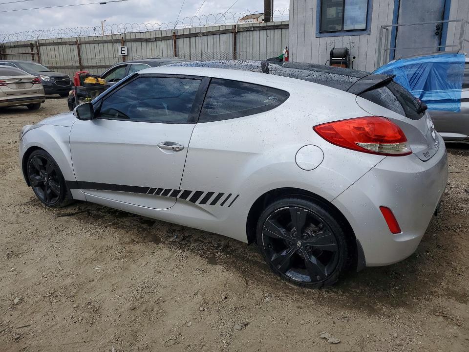 2013 Hyundai Veloster VIN KMHTC6AD4DU101111 COPART salvage auction — MINOR DENT/SCRATCHES, Mt - Dis/Dlr/Exp Only Clean Title, sold $725 on 2026-07-13 (photo 2)