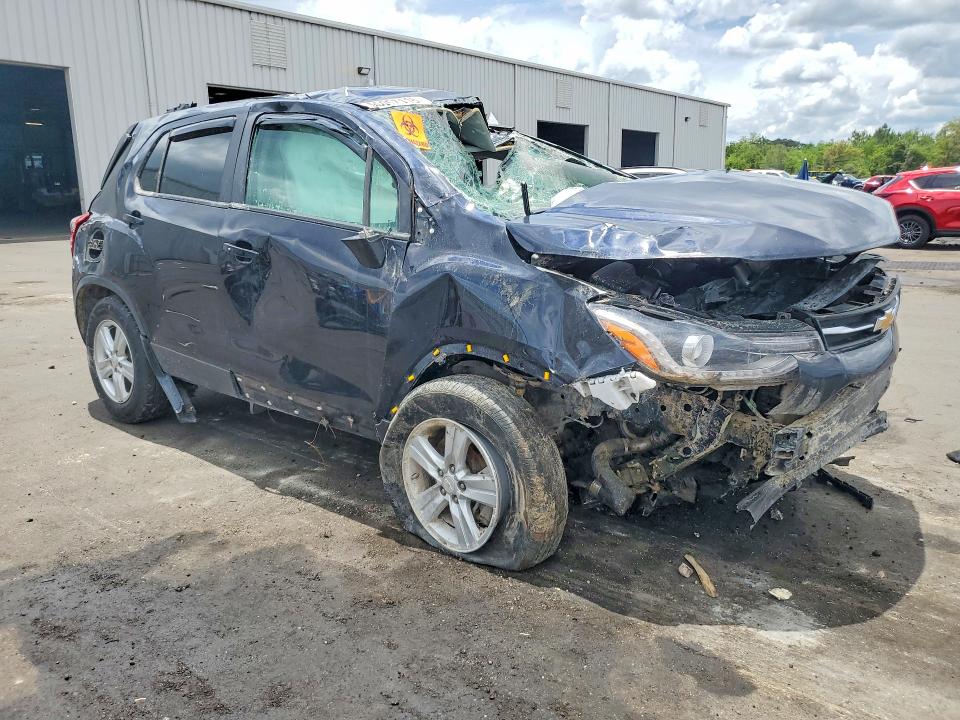 2022 Chevrolet Trax VIN KL7CJLSM5NB547446 COPART salvage auction — ROLLOVER, FL - CERTIFICATE OF DESTRUCTION, sold $275 on 2026-07-22 (photo 4)