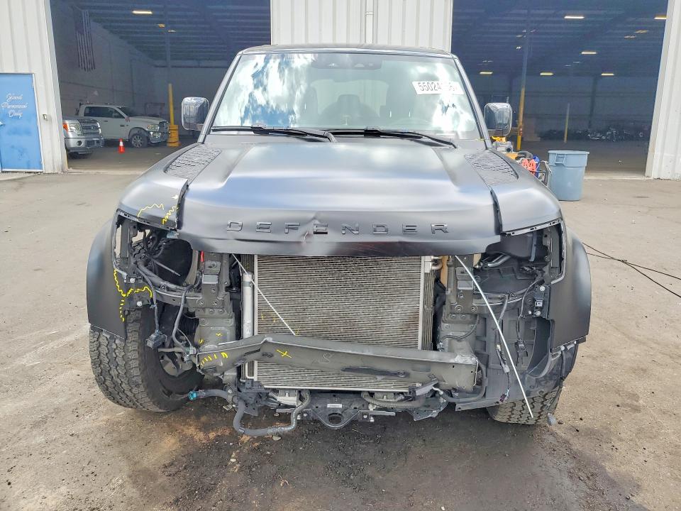 2024 Land rover Defender VIN SALEJ7EX9R2284465 COPART salvage auction — FRONT END, Fl - Cert Of Title Slvg Rebuildable, sold $32,250 on 2026-07-20 (photo 5)