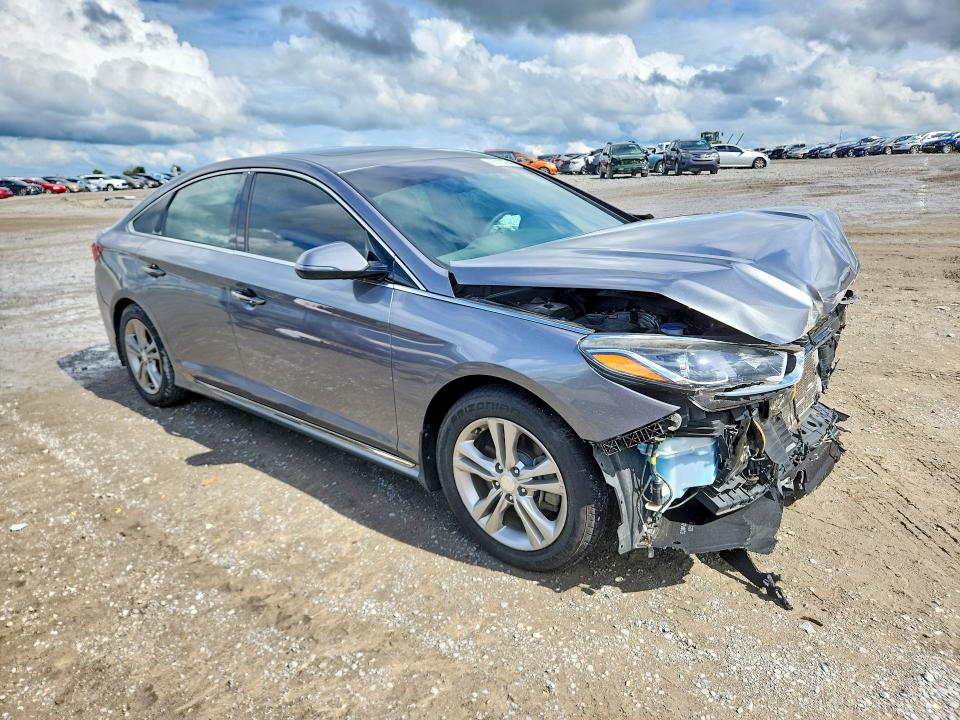 2019 Hyundai Sonata VIN 5NPE34AF3KH772229 COPART salvage auction — FRONT END, Ky - Cert Of Title-Salvage, sold $925 on 2026-07-09 (photo 4)