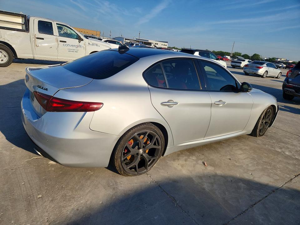 2021 Alfa romeo Giulia VIN ZARFAMBN0M7639733 COPART salvage auction — FRONT END, Tx - Certificate Of Title, sold $4,600 on 2026-07-23 (photo 3)