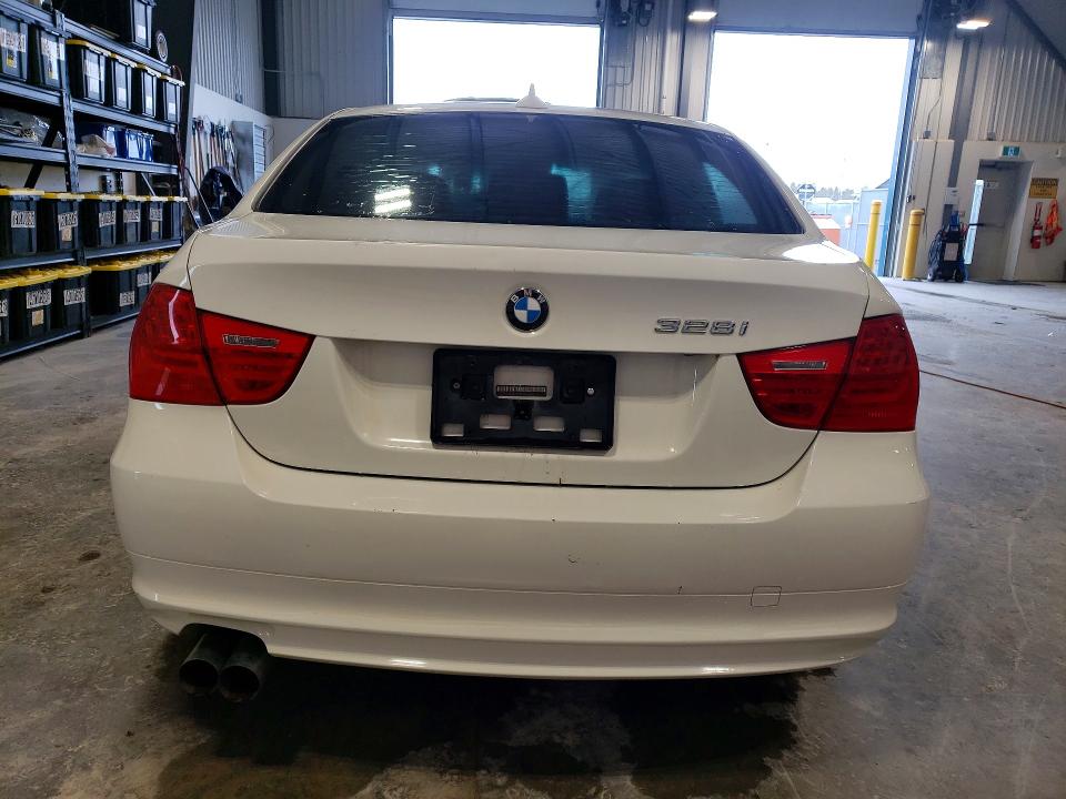 2009 BMW VIN WBAPG73579A399083 COPART salvage auction — MINOR DENT/SCRATCHES, Ns - Cert Of Registration, sold $500 on 2026-07-09 (photo 6)