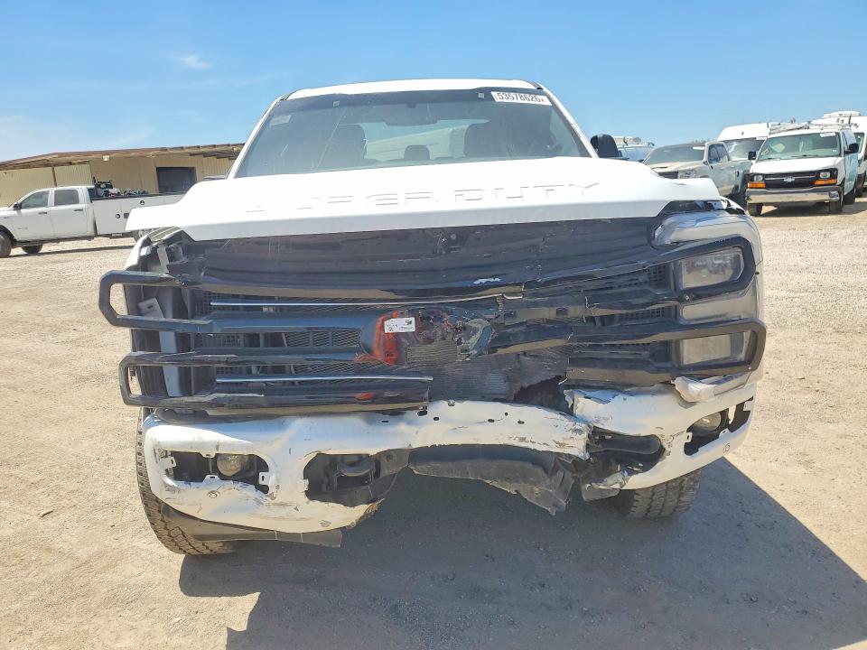 2025 Ford F-250 super duty VIN 1FT8W2BM1SEC05359 COPART salvage auction — UNDERCARRIAGE, FL - CERT OF TITLE SLVG REBUILDABLE, sold $18,500 on 2026-07-23 (photo 5)