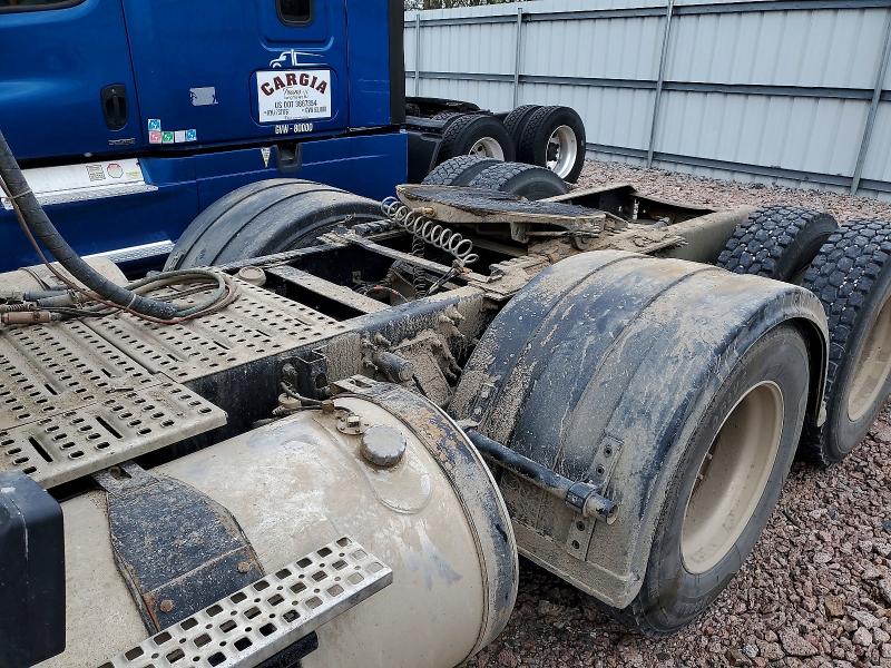 2018 Volvo VIN 4V4WC9EH5JN902625 COPART salvage auction — ROLLOVER, Mn - Cert Of Title-Salvage, sold $3,900 on 2026-07-09 (photo 6)