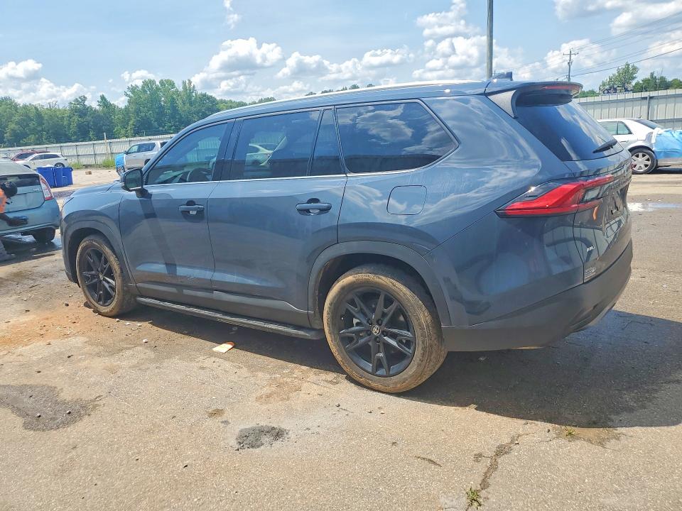 2024 Toyota Highlander VIN 5TDAAAB57RS038769 COPART salvage auction — SIDE, AL - CERT OF TITLE-SALVAGE TITLE, sold $24,000 on 2026-07-09 (photo 2)