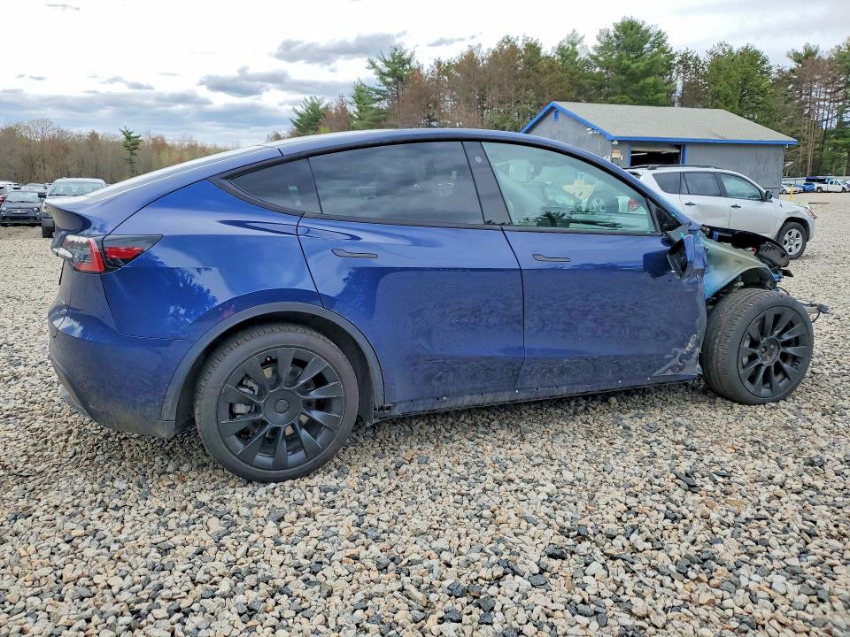 2022 Tesla Model y VIN 7SAYGDEE4NF463183 COPART salvage auction — FRONT END, Me - Cert Of Title-Salvage Collisio, sold $150 on 2026-07-23 (photo 3)