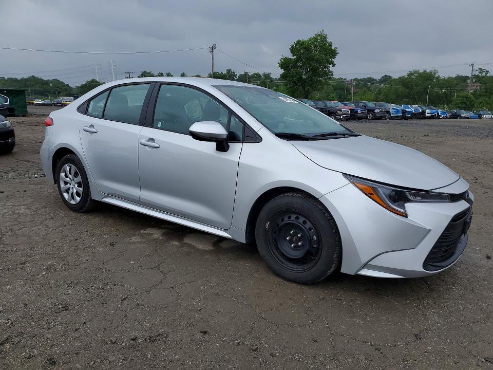 2025 Toyota Corolla VIN 5YFB4MDEXSP277841 COPART salvage auction — SIDE, Tx - Nonrepairable Title, sold $9,400 on 2026-07-09 (photo 4)