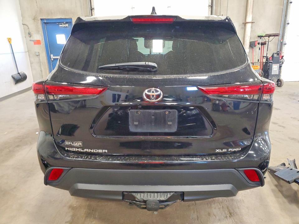 2022 Toyota Highlander VIN 5TDGZRBH6NS591175 COPART salvage auction — FRONT END, Mn - Cert Of Title-Salvage, sold $10,200 on 2026-07-14 (photo 6)