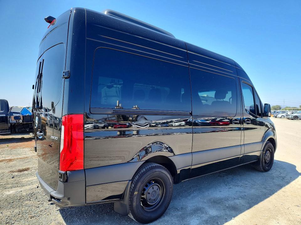 2025 Mercedes-benz Sprinter 2 VIN W1Z4KFHY5SP811710 COPART salvage auction — REAR END, CA - SALVAGE CERTIFICATE, sold $19,400 on 2026-10-06 (photo 3)