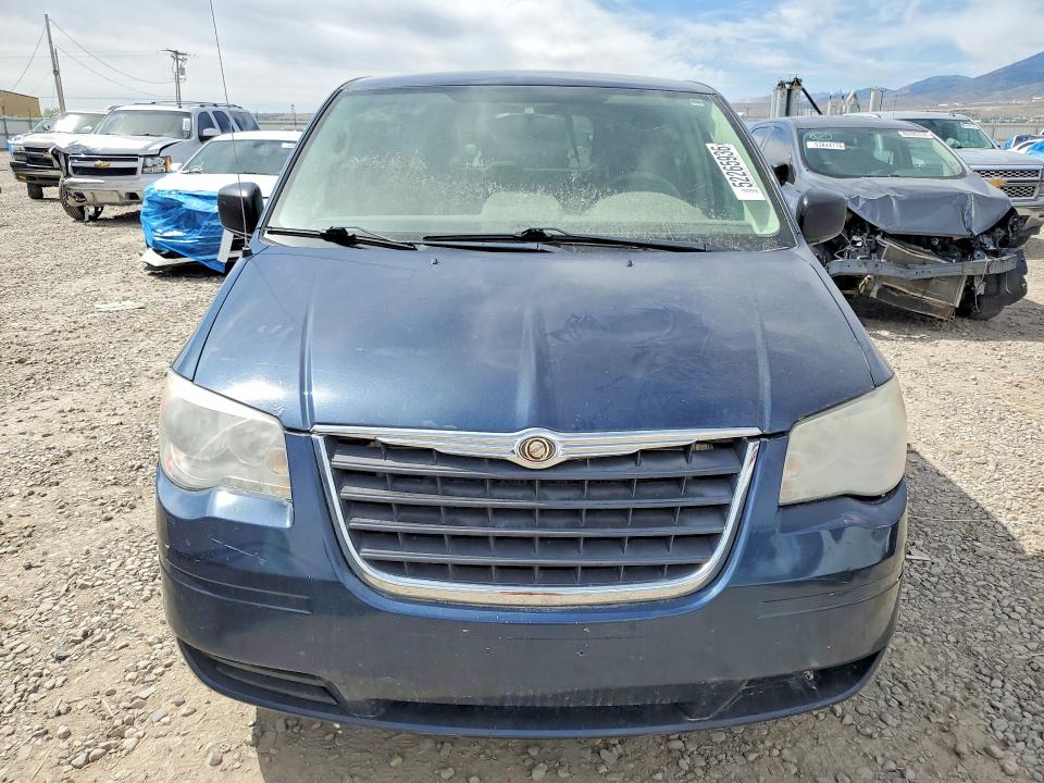 2008 Chrysler Voyager VIN 2A8HR44H88R628088 COPART salvage auction — MECHANICAL, Ut - Certificate Of Title, sold $150 on 2026-07-21 (photo 5)