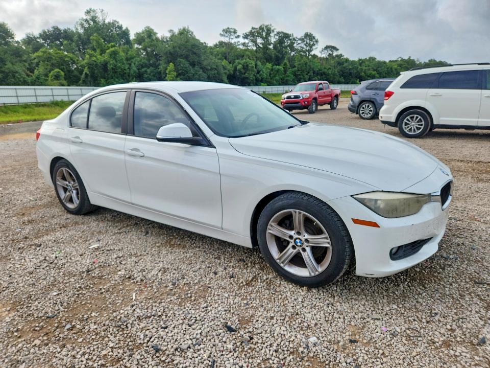 2015 BMW VIN WBA3A5C58FP605458 COPART salvage auction — MECHANICAL, Al - Cert Of Title-Salvage Title, sold $350 on 2026-07-07 (photo 4)
