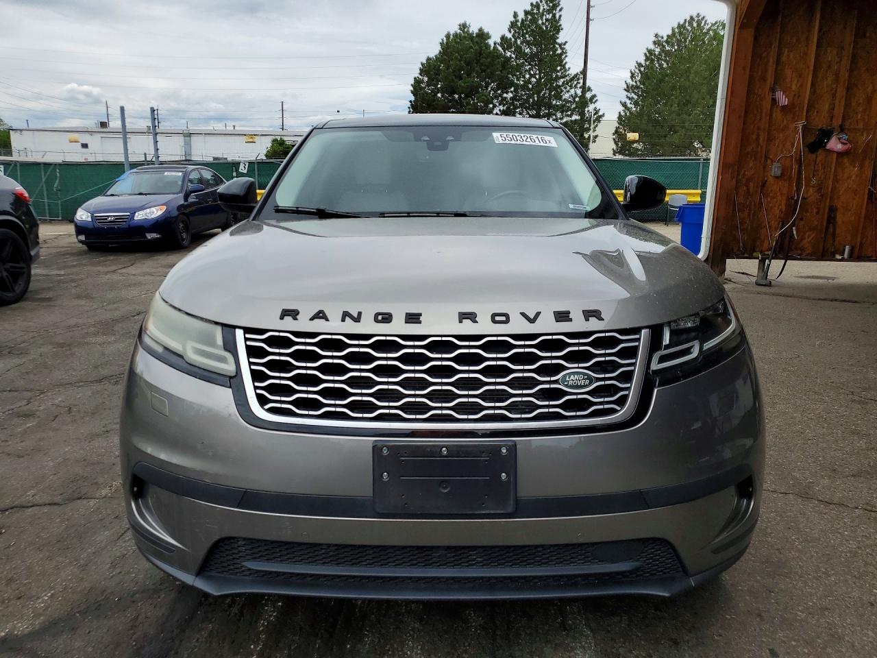 2018 Land rover Range rover velar VIN SALYB2RX3JA735133 COPART salvage auction — Minor Dent/Scratches, Ps - Salvage Title, sold $10,600 on 2026-08-18 (photo 5)