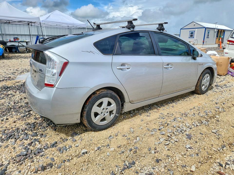 2011 Toyota Prius VIN JTDKN3DU2B5372390 COPART salvage auction — HAIL, Mo - Salvage Certificate Of Title, sold $350 on 2026-07-27 (photo 3)