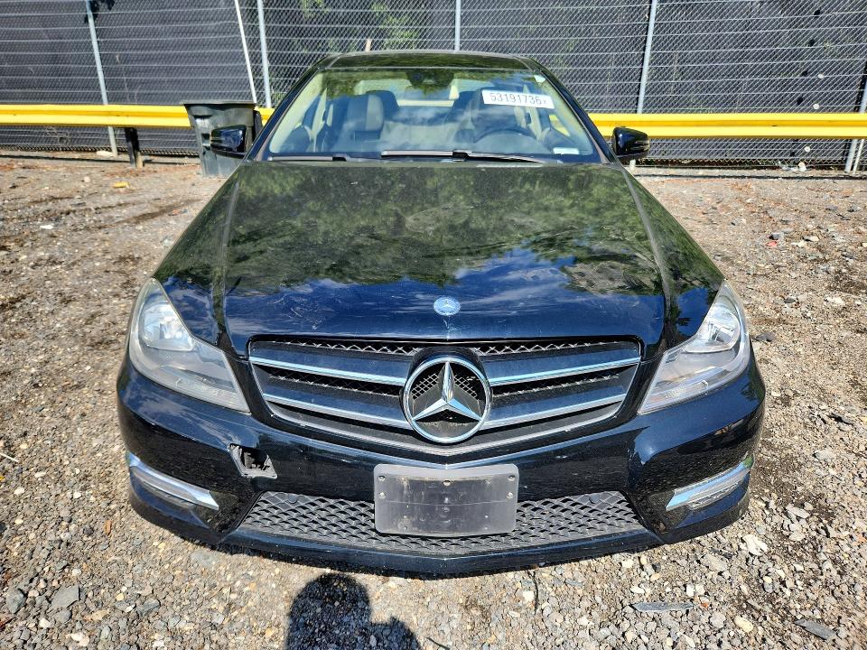 2014 Mercedes-benz C-klasse VIN WDDGJ4HB2EG161527 COPART salvage auction — MECHANICAL, Md - Cert Of Salvage > 75% Damage, sold $650 on 2026-08-04 (photo 5)