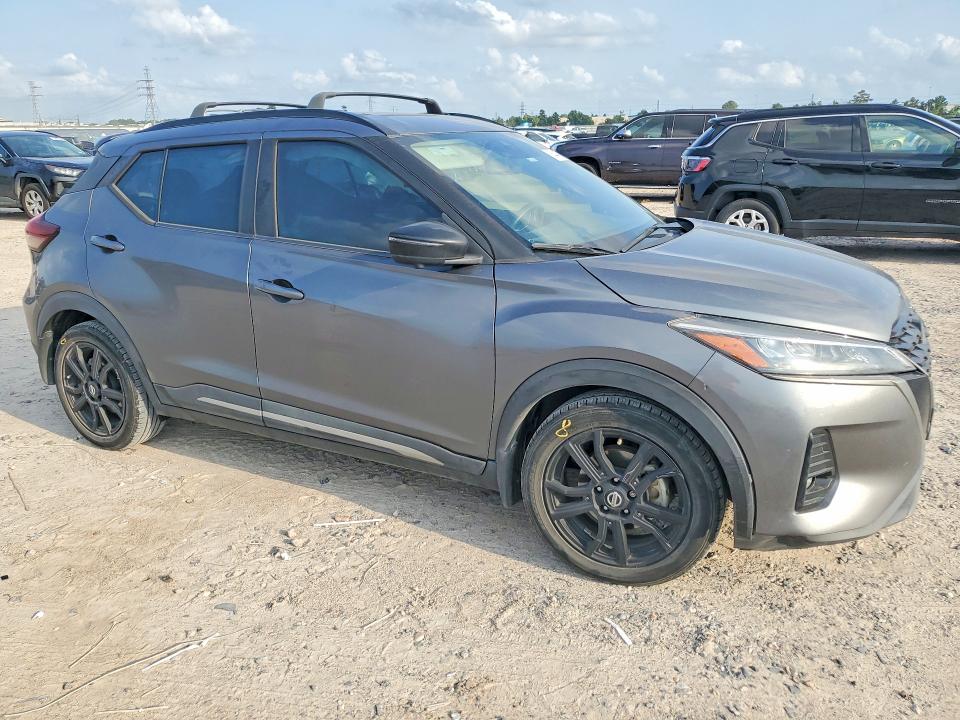 2021 Nissan VIN 3N1CP5DV7ML527167 COPART salvage auction — SIDE, Tx - Salvage Vehicle Title, sold $4,700 on 2026-07-02 (photo 4)