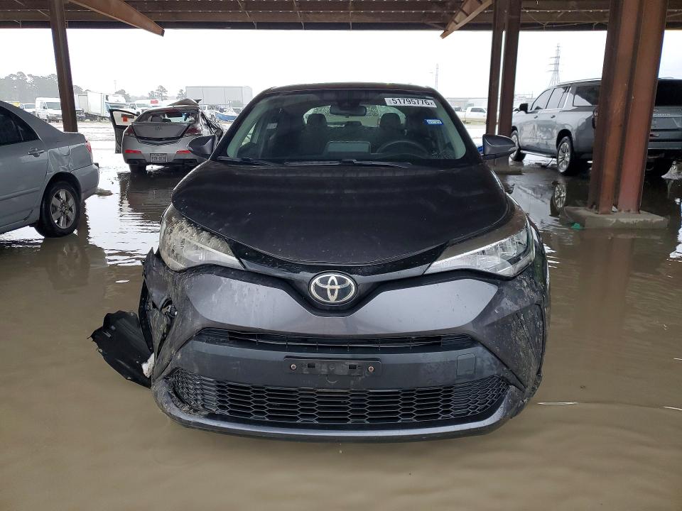 2020 Toyota C-hr VIN JTNKHMBX5L1069831 COPART salvage auction — SIDE, Tx - Salvage Vehicle Title, sold $4,300 on 2026-07-31 (photo 5)