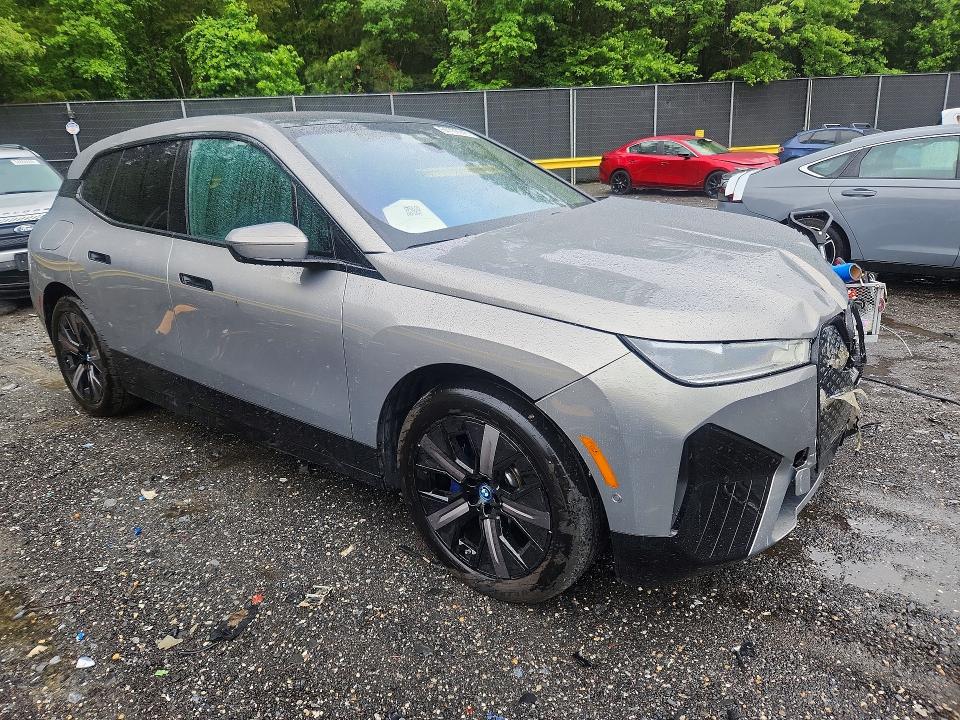 2024 BMW VIN WB523CF04RCN30486 COPART salvage auction — FRONT END, Id - Salvage Certificate Of Title, sold $17,600 on 2026-07-28 (photo 4)