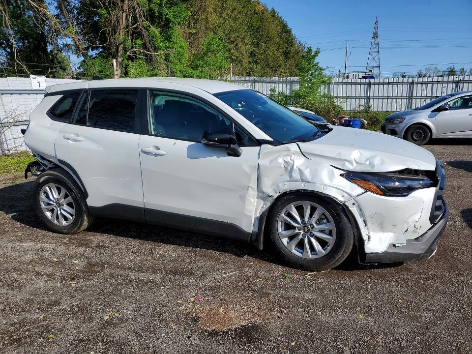 2026 Toyota Corolla cross VIN 7MUCAABG8TV184587 COPART salvage auction — REAR END, On - Permit Salvage, sold $7,300 on 2026-07-09 (photo 4)