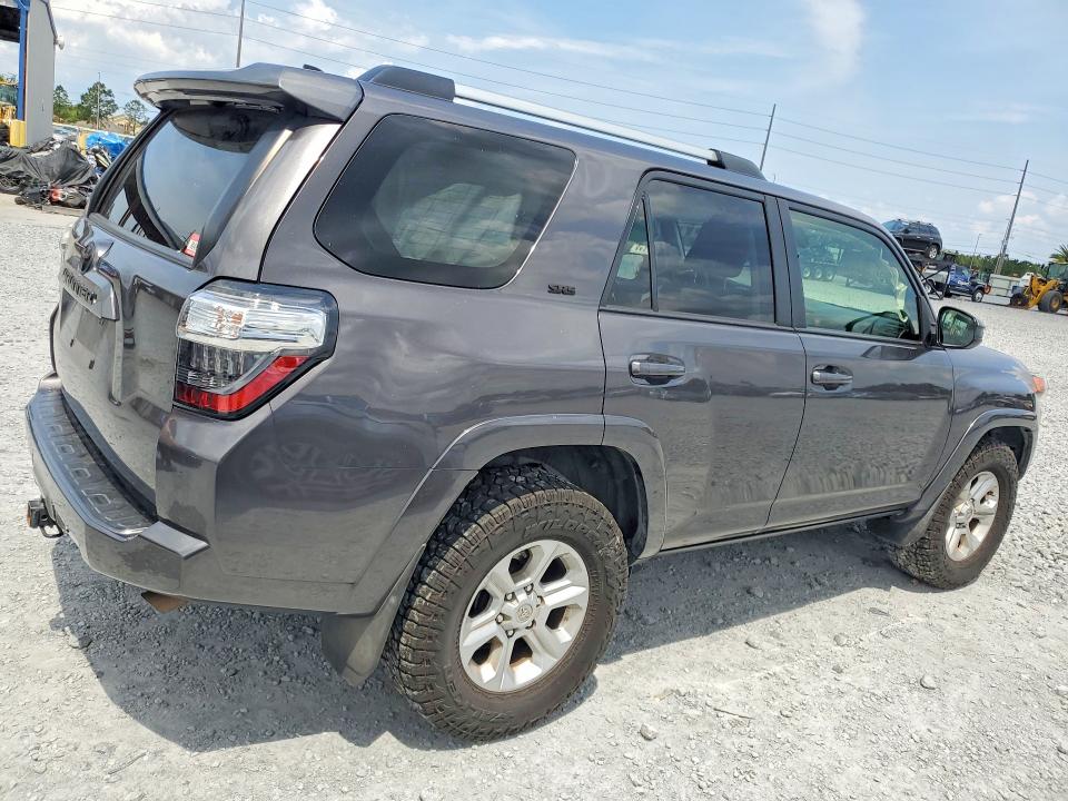 2021 Toyota 4runner VIN JTEEU5JR3M5233492 COPART salvage auction — SIDE, Fl - Certificate Of Destruction, sold $9,400 on 2026-07-06 (photo 3)