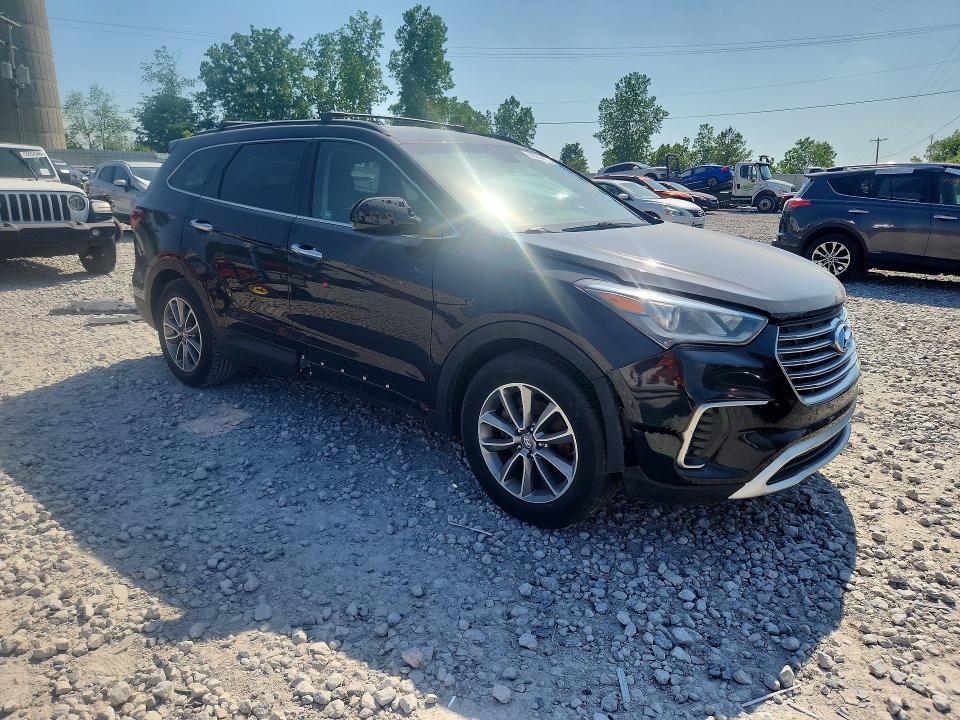2017 Hyundai Santa fe VIN KM8SMDHF0HU221501 COPART salvage auction — MINOR DENT/SCRATCHES, Mi - Dealer Only Clean Title (P), sold $3,500 on 2026-07-28 (photo 4)
