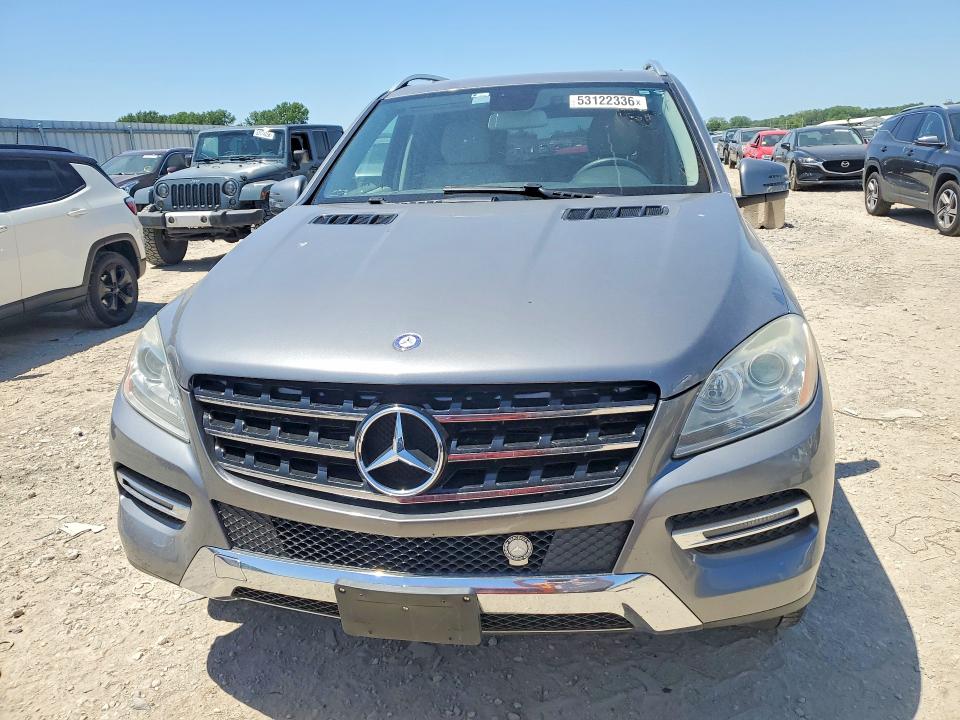 2013 Mercedes-benz Ml-class VIN 4JGDA5HB1DA162068 COPART salvage auction — MINOR DENT/SCRATCHES, Mo - Dealer Only Clean Title (P), sold $5,400 on 2026-07-09 (photo 5)
