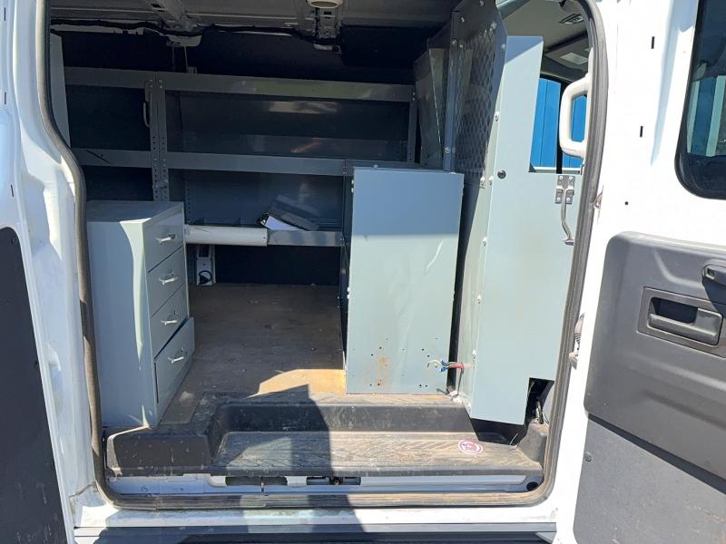 2016 Ford Transit VIN 1FTYR1ZG1GKB56724 COPART salvage auction — NORMAL WEAR, Md - Certificate Of Title (P), sold $6,000 on 2026-07-02 (photo 6)