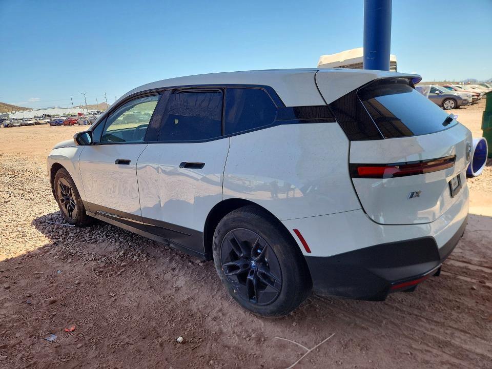 2025 BMW Ix VIN WB523CF08SCT80355 COPART salvage auction — SIDE, Az - Cert Of Title - Salvage, sold $18,700 on 2026-07-16 (photo 2)