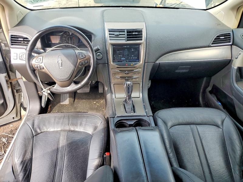 2012 Lincoln Mkx VIN 2LMDJ6JKXCBL10502 COPART salvage auction — FRONT END, OH - CERT OF TITLE-SALVAGE, sold $600 on 2026-07-03 (photo 8)