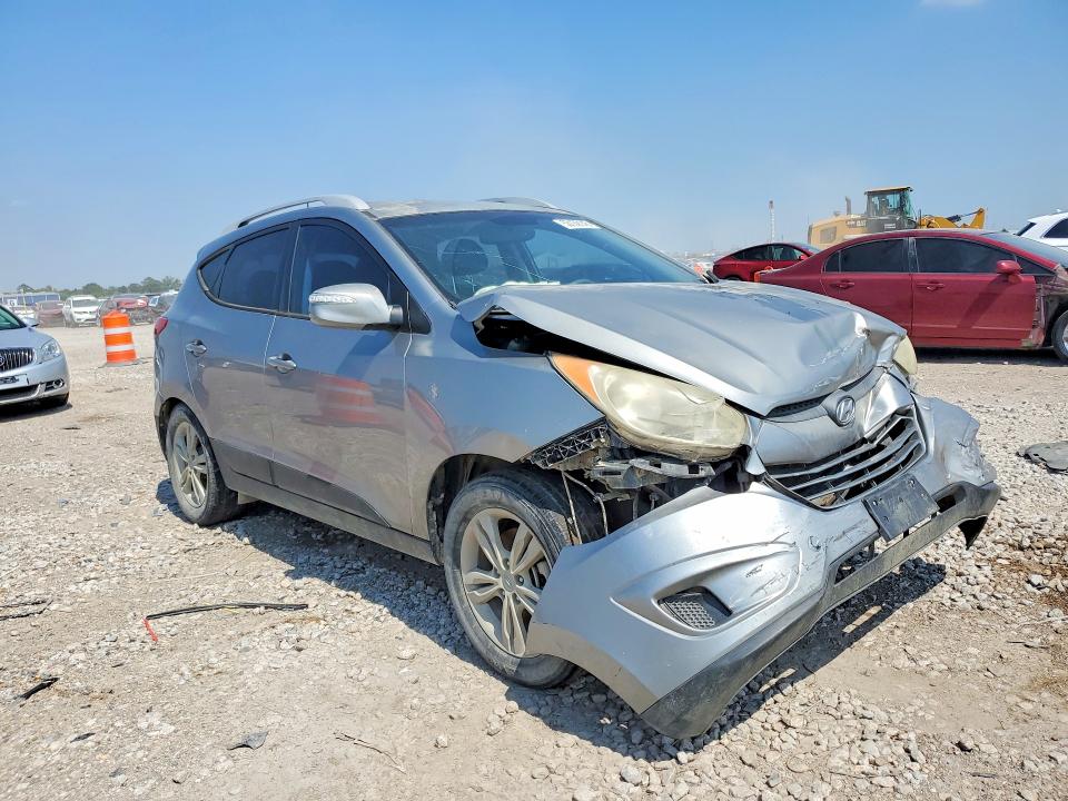 2012 Hyundai VIN KM8JU3AC4CU537112 COPART salvage auction — FRONT END, Tx - Salvage Vehicle Title, sold $750 on 2026-07-06 (photo 4)