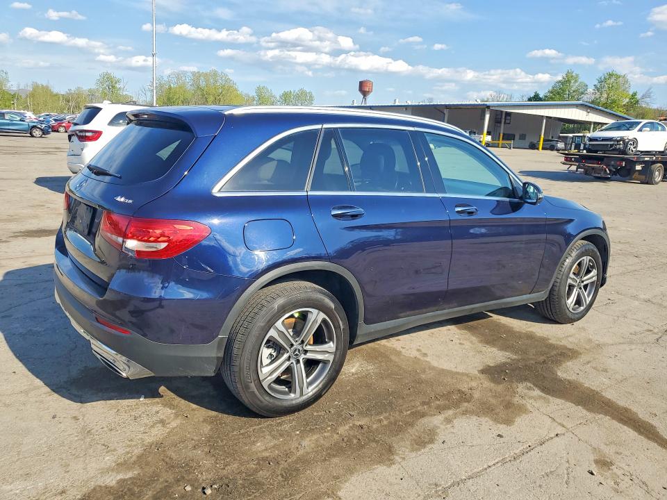 2018 Mercedes-benz Glc class VIN WDC0G4KB4JV021465 COPART salvage auction — MINOR DENT/SCRATCHES, WV - CERTIFICATE OF TITLE, sold $6,600 on 2026-07-09 (photo 3)