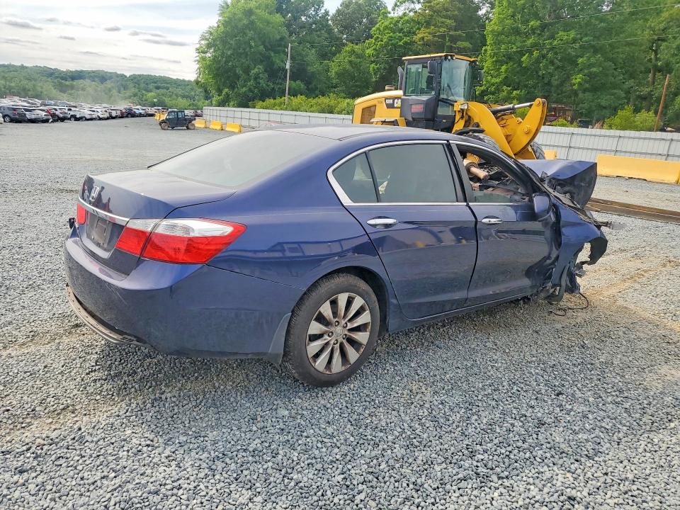 2015 Honda Accord VIN 1HGCR2F75FA029050 COPART salvage auction — BURN, Nc - Salvage Certificate Of Title, sold $150 on 2026-07-23 (photo 3)