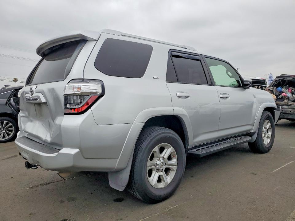 2014 Toyota VIN JTEZU5JR6E5066225 COPART salvage auction — REAR END, Salvage Title, sold $6,600 on 2026-07-20 (photo 3)