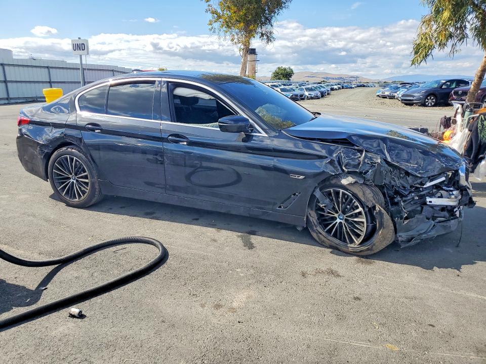 2023 BMW 5er VIN WBA33AG01PCL69696 COPART salvage auction — FRONT END, Ca - Salvage Certificate, sold $8,100 on 2026-07-20 (photo 4)