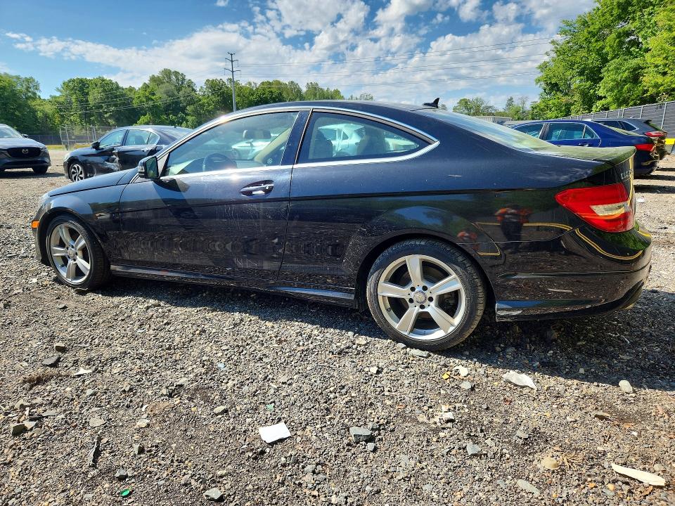 2014 Mercedes-benz C-klasse VIN WDDGJ4HB2EG161527 COPART salvage auction — MECHANICAL, Md - Cert Of Salvage > 75% Damage, sold $650 on 2026-08-04 (photo 2)