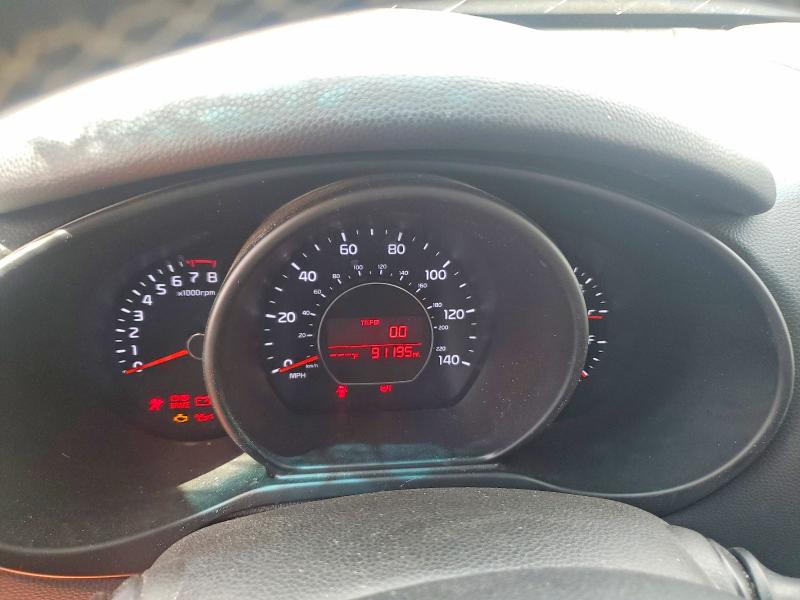 2016 Kia Soul VIN KNDJP3A58G7375129 COPART salvage auction — ROLLOVER, Il - Salvage Certificate, sold $850 on 2026-07-08 (photo 9)