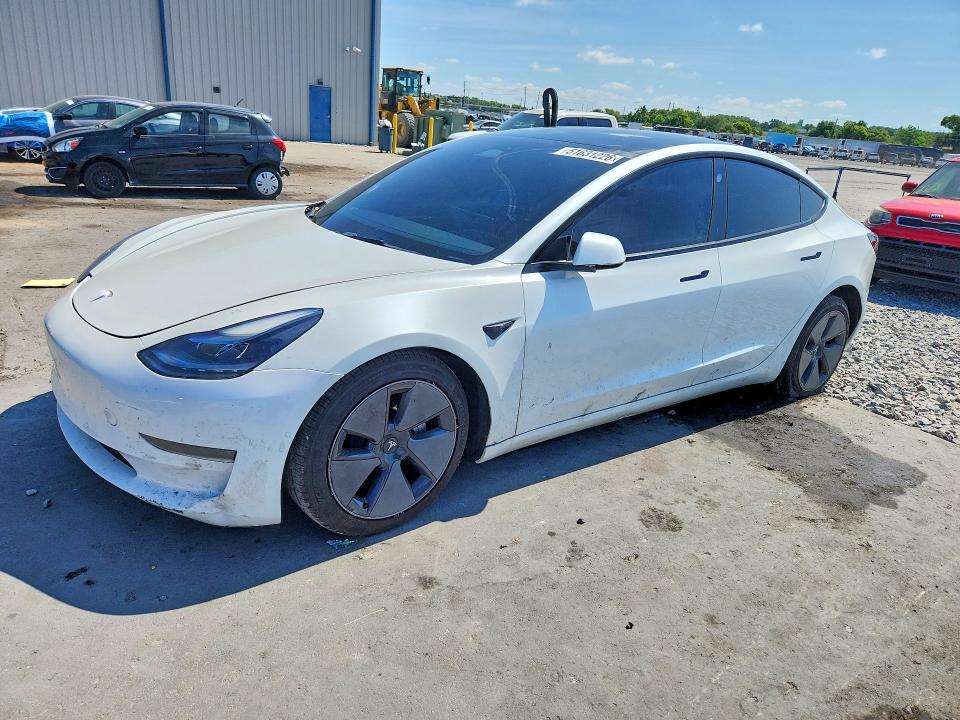 2022 Tesla Model 3 VIN 5YJ3E1EA1NF239622 — COPART salvage auction photo