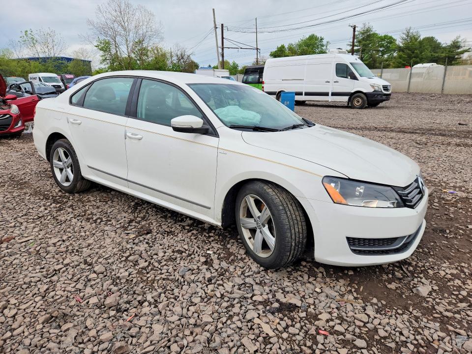 2015 Volkswagen Passat VIN 1VWAS7A3XFC020812 COPART salvage auction — FRONT END, Pa - Certificate Of Salvage, sold $1,250 on 2026-07-27 (photo 4)